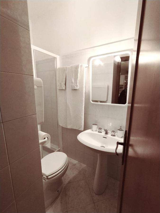 A Due Passi Dal Mare Hotel Moneglia Bagian luar foto